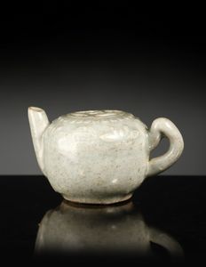 Arte Cinese - Piccolo versatoio celadon Cina, dinastia Yuan (1271-1368)