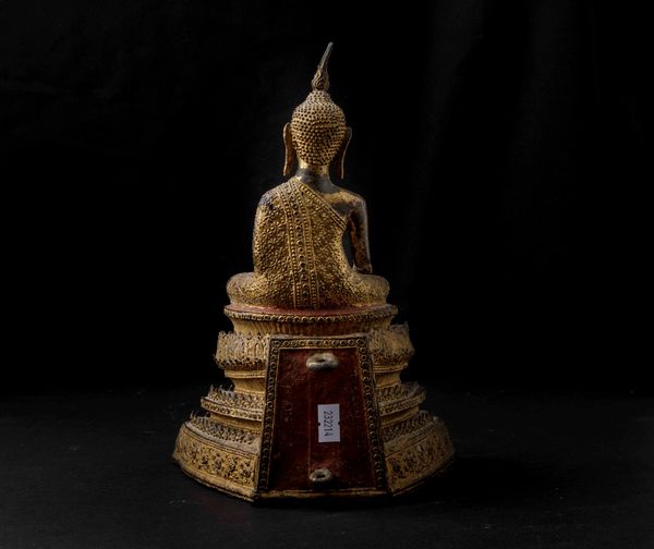 Figura di Buddha Sakyamuni in bronzo con tracce di doratura, Thailandia, XIX secolo  - Asta Arte Orientale | Cambi Time - Associazione Nazionale - Case d'Asta italiane