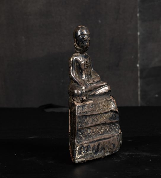 Figura di Buddha Amitayus seduto su piedistallo in bronzo, Thailandia, XIX secolo  - Asta Arte Orientale | Cambi Time - Associazione Nazionale - Case d'Asta italiane