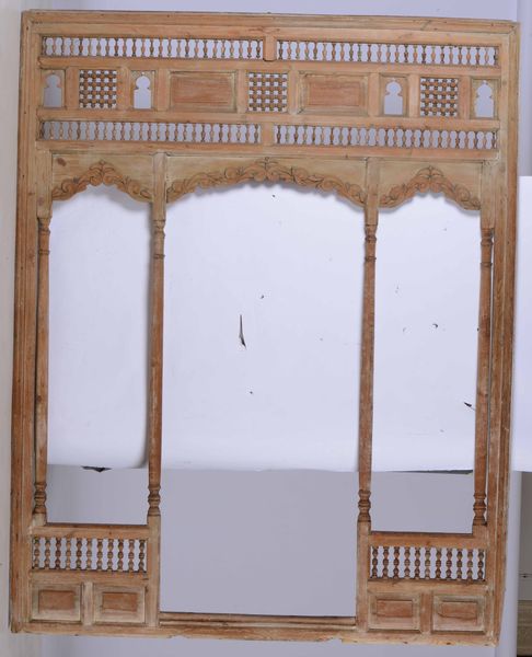 Parte di letto da oppio in legno intagliato, India, XX secolo  - Asta Arte Orientale | Cambi Time - Associazione Nazionale - Case d'Asta italiane