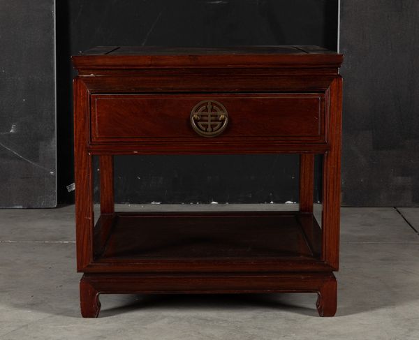Tavolino basso con cassetto in legno di Hongmu, Cina, XX secolo  - Asta Arte Orientale | Cambi Time - Associazione Nazionale - Case d'Asta italiane