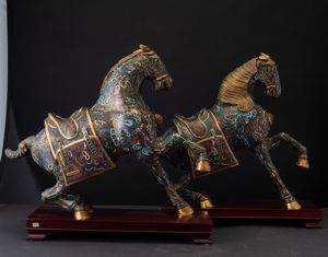 Coppia cavalli a smalti cloisonn, Cina, XX secolo  - Asta Arte Orientale | Cambi Time - Associazione Nazionale - Case d'Asta italiane
