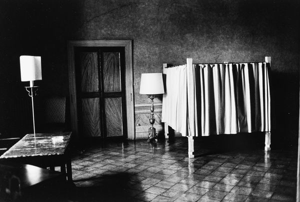 ,Helmut Newton : The Cardinal's Chamber, Villa Medici, Rome  - Asta Fotografia - Associazione Nazionale - Case d'Asta italiane