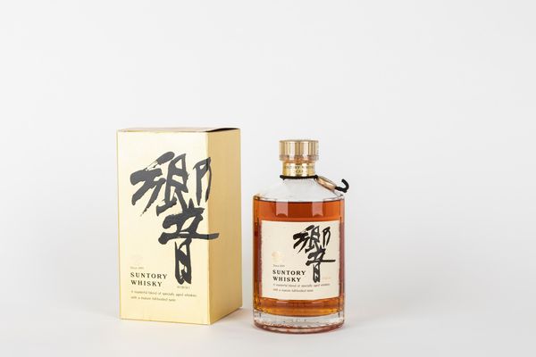 ,Giappone : Hibiki Suntory Whisky (Gold Cap)  - Asta Vini e Distillati - Associazione Nazionale - Case d'Asta italiane