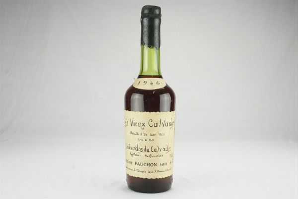 Calvados Trés Vieux Réserve Fauchon 1946  - Asta Rum, Whisky e Distillati da Collezione | Asta a Tempo - Associazione Nazionale - Case d'Asta italiane