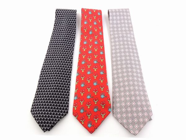 Tre cravatte in seta di Herms  - Asta Fashion Vintage e Bijoux / Un guardaroba maschile - Associazione Nazionale - Case d'Asta italiane