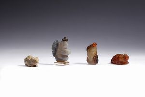 Arte Cinese - Gruppo di quattro tabacchiere zoomorfe in corniola e pietra semi preziosaCina, XIX secolo