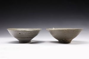 Arte Sud-Est Asiatico - Due ciotole Sawankhalok in ceramicaTailandia, XIV-XV secolo