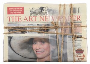 ,Christo - Wrapped Art Newspaper