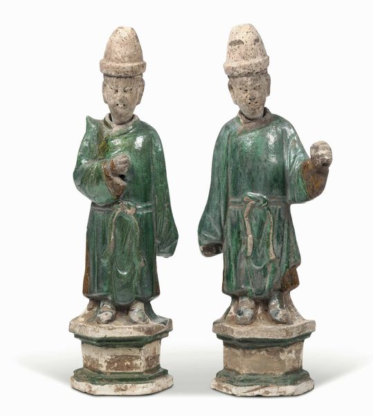 Due figure in terracotta invetriata. Cina, Dinastia Qing, XIX secolo  - Asta Dimore Italiane - Associazione Nazionale - Case d'Asta italiane
