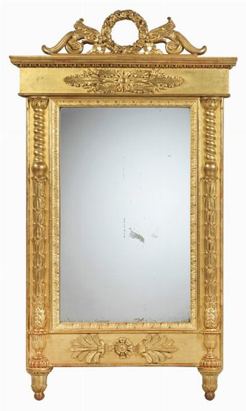 Grande specchiera in legno intagliato e dorato  - Asta Importanti Arredi e Dipinti Antichi - Associazione Nazionale - Case d'Asta italiane