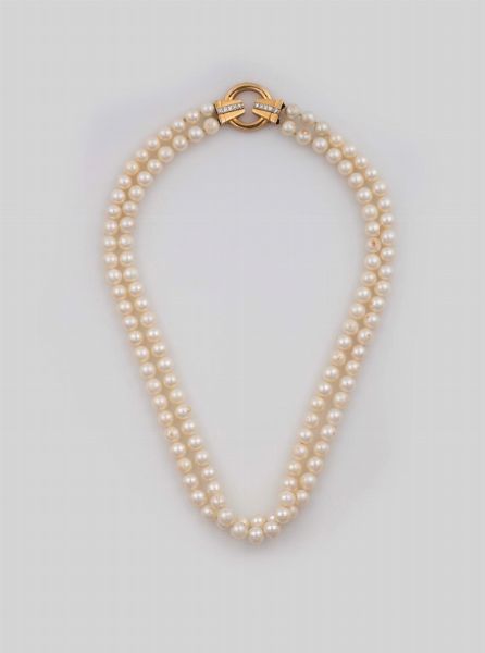 Collana composta da due fili di perle coltivati  - Asta Vintage, Gioielli e Bijoux - Associazione Nazionale - Case d'Asta italiane