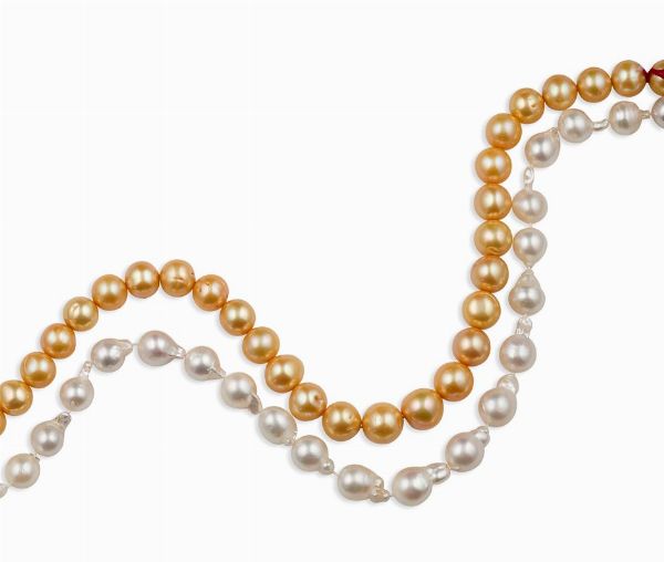 Lotto composto da 2 fili di perle  - Asta Vintage, Gioielli e Bijoux - Associazione Nazionale - Case d'Asta italiane