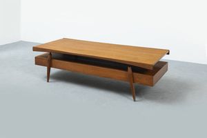 PRODUZIONE DANESE - Tavolino a due piani in legno lastronato. Anni '50 cm 40x59x142