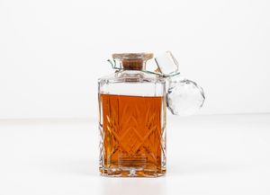 Usquaebach, Blended Scotch Whisky Decanter  - Asta Vini e Distillati da collezione e da investimento - Associazione Nazionale - Case d'Asta italiane