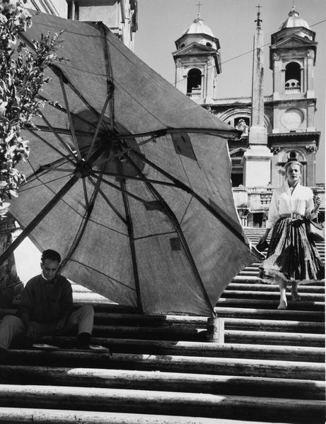 ,Dr. Hahn : Sulla scalinata di piazza di Spagna, Roma  - Asta Fotografia: Under 1K - Associazione Nazionale - Case d'Asta italiane