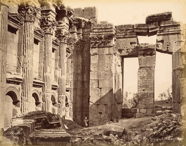 ,Félix Bonfils : Interieur, temple de Jupiter, Balbek  - Asta Fotografia dell'800: album di viaggio - Associazione Nazionale - Case d'Asta italiane