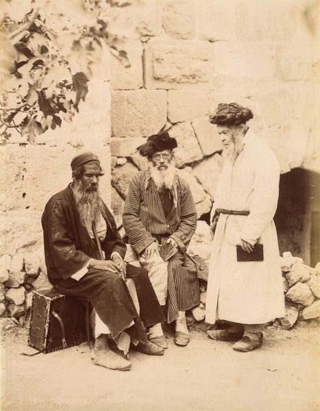 ,Félix Bonfils : Juifs commentant le Talmud  - Asta Fotografia dell'800: album di viaggio - Associazione Nazionale - Case d'Asta italiane