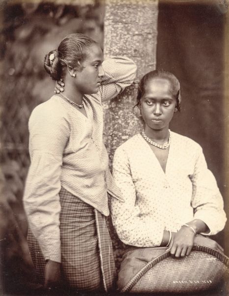 ,William Louis Henry Skeen & Co : Singhalese women  - Asta Fotografia dell'800: album di viaggio - Associazione Nazionale - Case d'Asta italiane