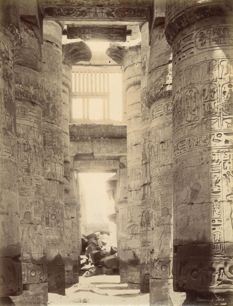,Antonio Beato : Karnak, interieur de la salle  - Asta Fotografia dell'800: album di viaggio - Associazione Nazionale - Case d'Asta italiane