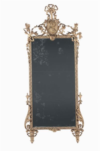 Specchiera Luigi XVI in legno intagliato e dorato, Toscana XVIII secolo  - Asta Antiquariato - Associazione Nazionale - Case d'Asta italiane