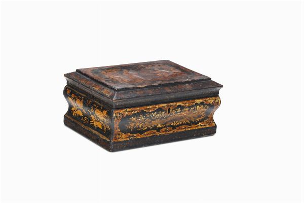 Scatola in legno dipinto e dorato, XVIII secolo  - Asta Antiquariato - Associazione Nazionale - Case d'Asta italiane