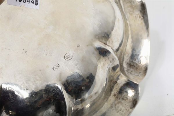 Quattro ciotole in argento bacellato e coppa, XX secolo  - Asta Antiquariato - Associazione Nazionale - Case d'Asta italiane