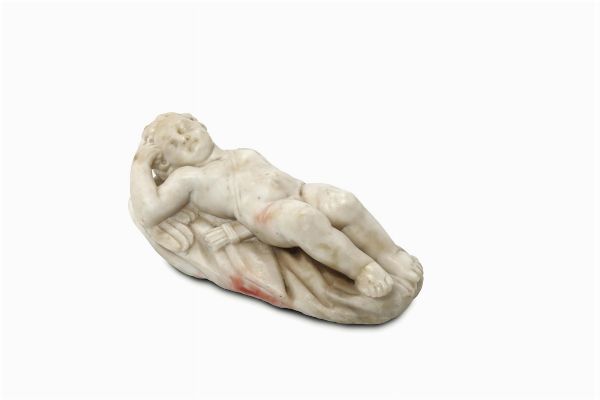 Cupido dormiente in marmo, scultore barocco del XVII-XVIII secolo  - Asta Antiquariato - Associazione Nazionale - Case d'Asta italiane