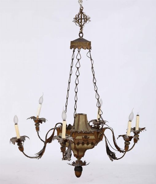 Lampadario in metallo dipinto a sei luci, XIX secolo  - Asta Antiquariato - Associazione Nazionale - Case d'Asta italiane