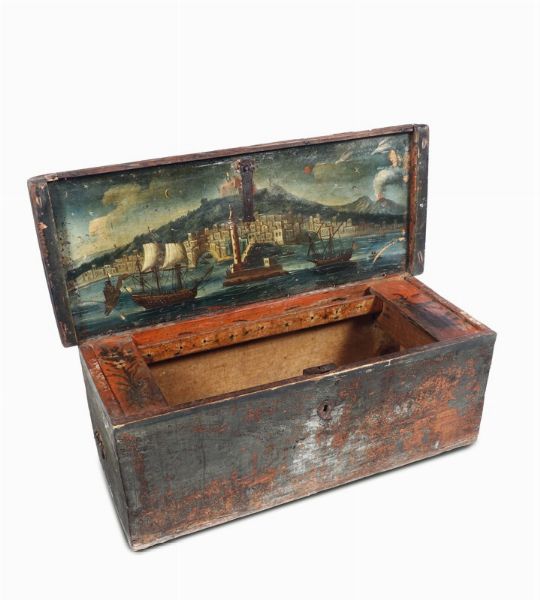 Cassa marinara in legno con coperchio dipinto, XVIII-XIX secolo  - Asta Antiquariato - Associazione Nazionale - Case d'Asta italiane