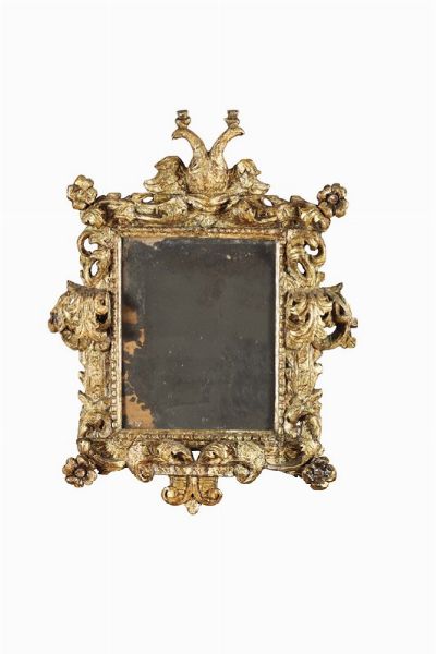 Specchiera in legno intagliato e dorato, Emilia XVII secolo  - Asta Antiquariato - Associazione Nazionale - Case d'Asta italiane