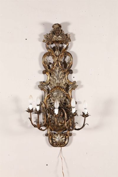 Applique in legno intagliato e dorato, XIX-XX secolo  - Asta Antiquariato - Associazione Nazionale - Case d'Asta italiane
