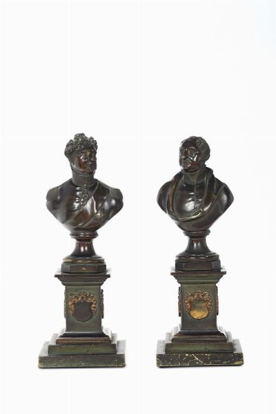 Due bustini di gentiluomini in bronzo, XIX secolo  - Asta Antiquariato - Associazione Nazionale - Case d'Asta italiane
