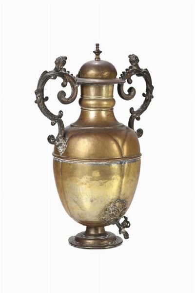 Acquamanile biansato in ottone e bronzo, XVIII-XIX secolo  - Asta Antiquariato - Associazione Nazionale - Case d'Asta italiane