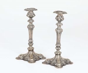Coppia di candelieri in argento  - Asta Antiquariato - Associazione Nazionale - Case d'Asta italiane
