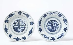 Coppia di tazze con piattino in porcellana di Limoges  - Asta Antiquariato - Associazione Nazionale - Case d'Asta italiane