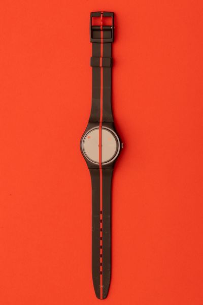 Swatch GZ119 - 'Rosso Sur Blackout' Felice Varini  - Asta Swatch History | Cambi Time - Associazione Nazionale - Case d'Asta italiane