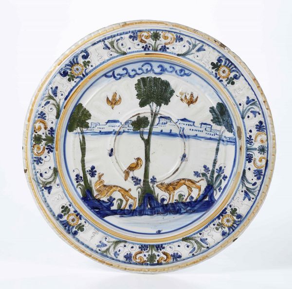 Grande piatto<BR>Italia centrale, probabilmente Deruta, XVII secolo  - Asta Ceramiche e Vetri | Cambi Time - Associazione Nazionale - Case d'Asta italiane