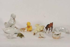 Gruppo di figurine con animali da cortile, XX secolo  - Asta Ceramiche e Vetri | Cambi Time - Associazione Nazionale - Case d'Asta italiane