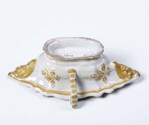 Salsiera<BR>Emilia Romagna, XVIII secolo  - Asta Ceramiche e Vetri | Cambi Time - Associazione Nazionale - Case d'Asta italiane
