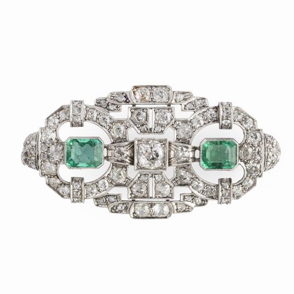 Spilla Dec in platino diamanti e smeraldi  - Asta Gioielli Orologi Fashion Vintage - Associazione Nazionale - Case d'Asta italiane