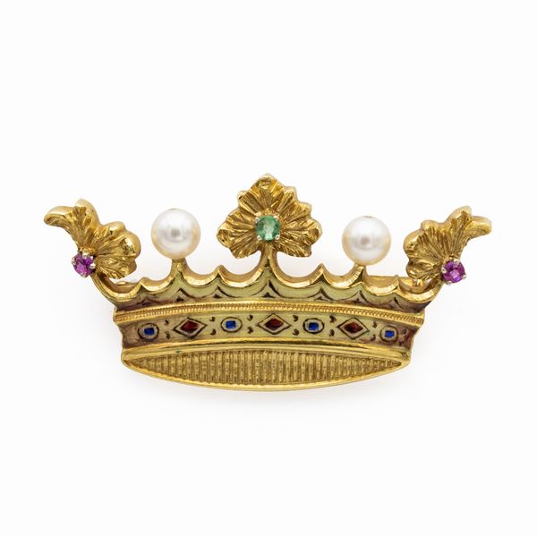 Spilla corona in oro giallo 18kt e smalto policromo  - Asta Gioielli Orologi Fashion Vintage - Associazione Nazionale - Case d'Asta italiane