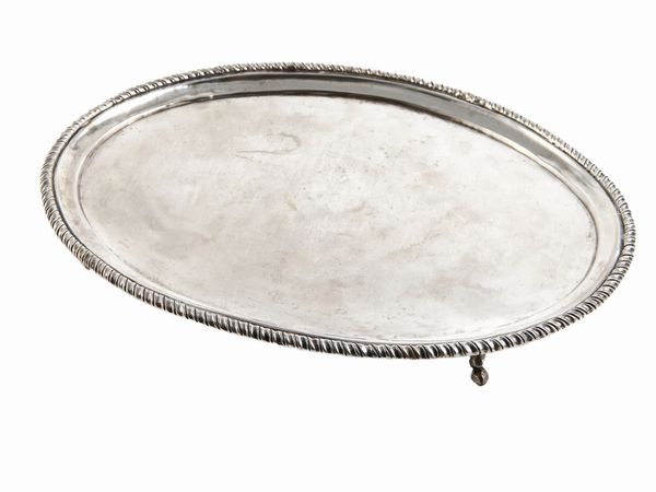 Vassoio ovale in argento  - Asta La Collezione privata di Carlo e Mirella Panarello - Associazione Nazionale - Case d'Asta italiane