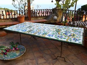 Grande tavolo basso da giardino o terrazzo  - Asta La Collezione privata di Carlo e Mirella Panarello - Associazione Nazionale - Case d'Asta italiane