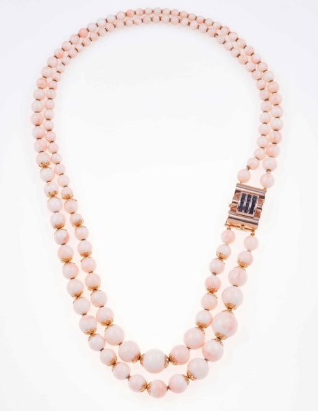 Collana composta da due fili di corallo rosa  - Asta Fine Jewels - Associazione Nazionale - Case d'Asta italiane