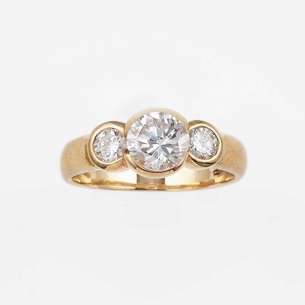 Anello con tre diamanti per ct 1.30 circa totali  - Asta Fine Jewels - Associazione Nazionale - Case d'Asta italiane