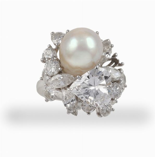 Anello con diamante taglio cuore di ct 1.91 e perla naturale  - Asta Fine Jewels - Associazione Nazionale - Case d'Asta italiane