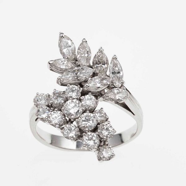 Anello con diamanti taglio navette e diamanti taglio brillante  - Asta Fine Jewels - Associazione Nazionale - Case d'Asta italiane