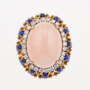Anello in corallo rosa, lapislazzuli e diamanti  - Asta Fine Jewels - Associazione Nazionale - Case d'Asta italiane