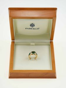 Faberg. Anello con peridoto, diamanti e smalto verde  - Asta Fine Jewels - Associazione Nazionale - Case d'Asta italiane